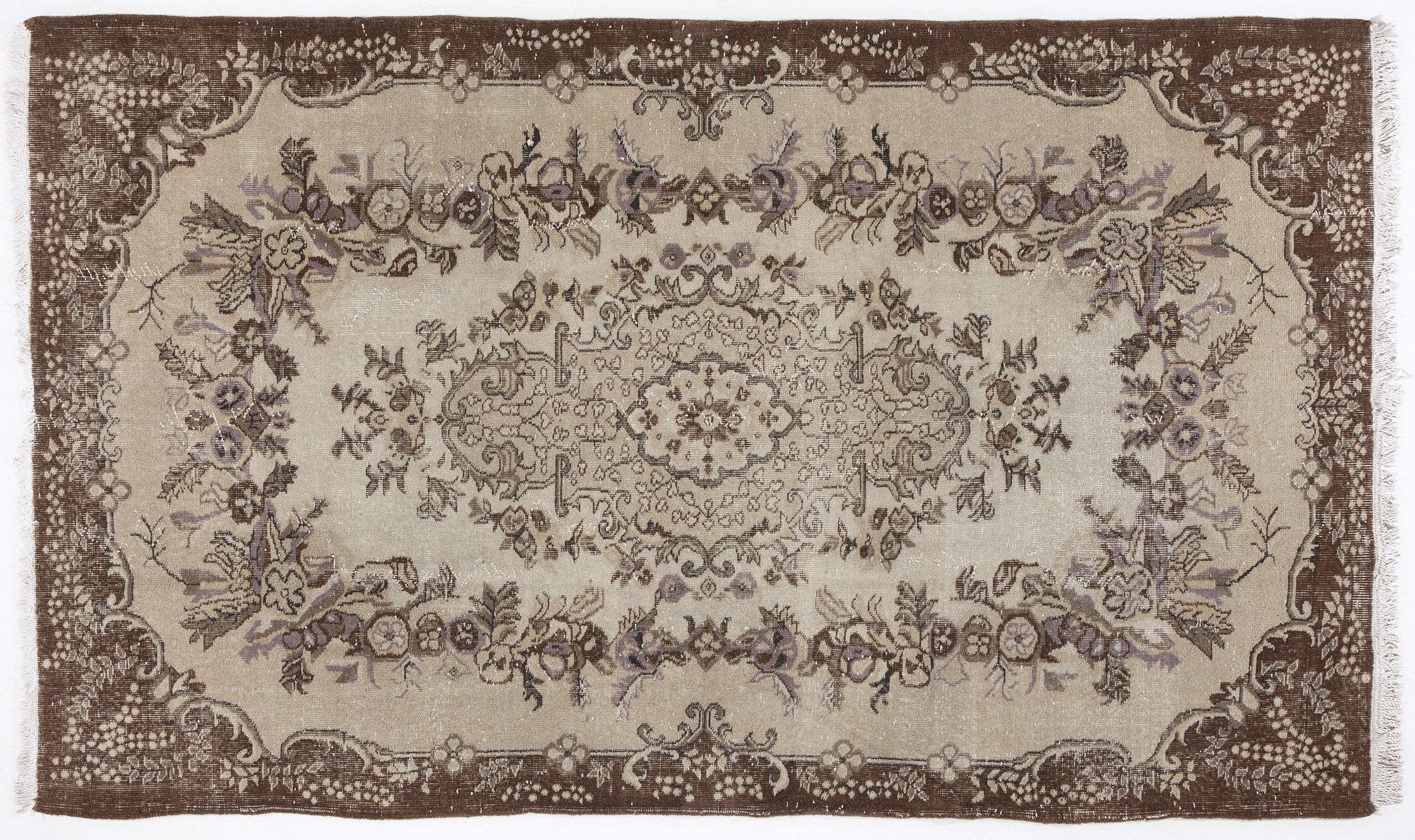 Mabana - Vintage Medallion Rug - 5'7 X 9'7
