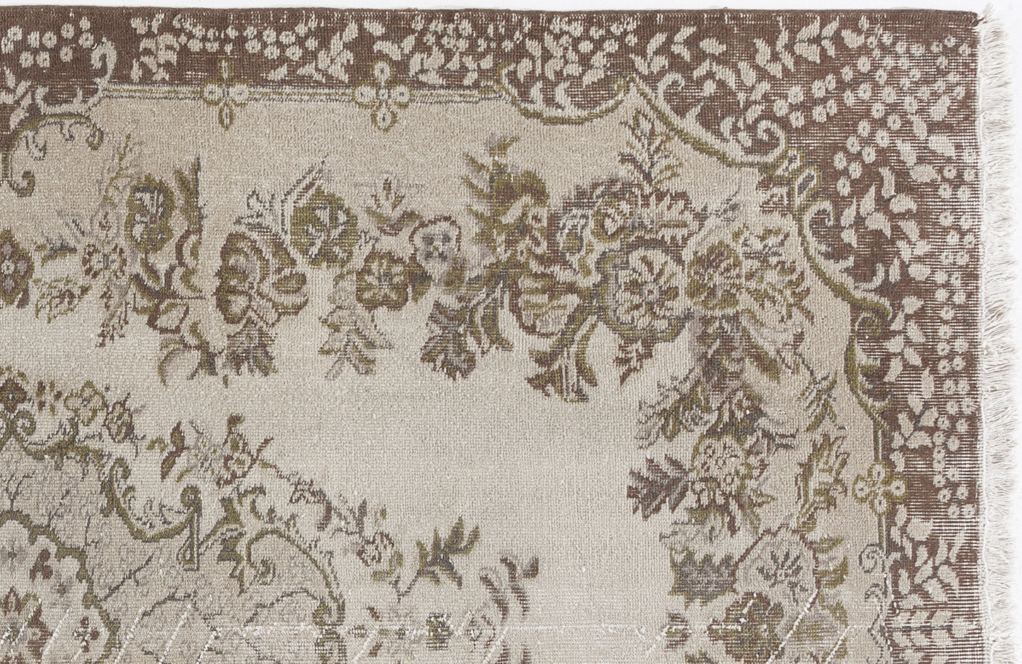 Movuor - Vintage Medallion Rug - 5'10 X 9'1