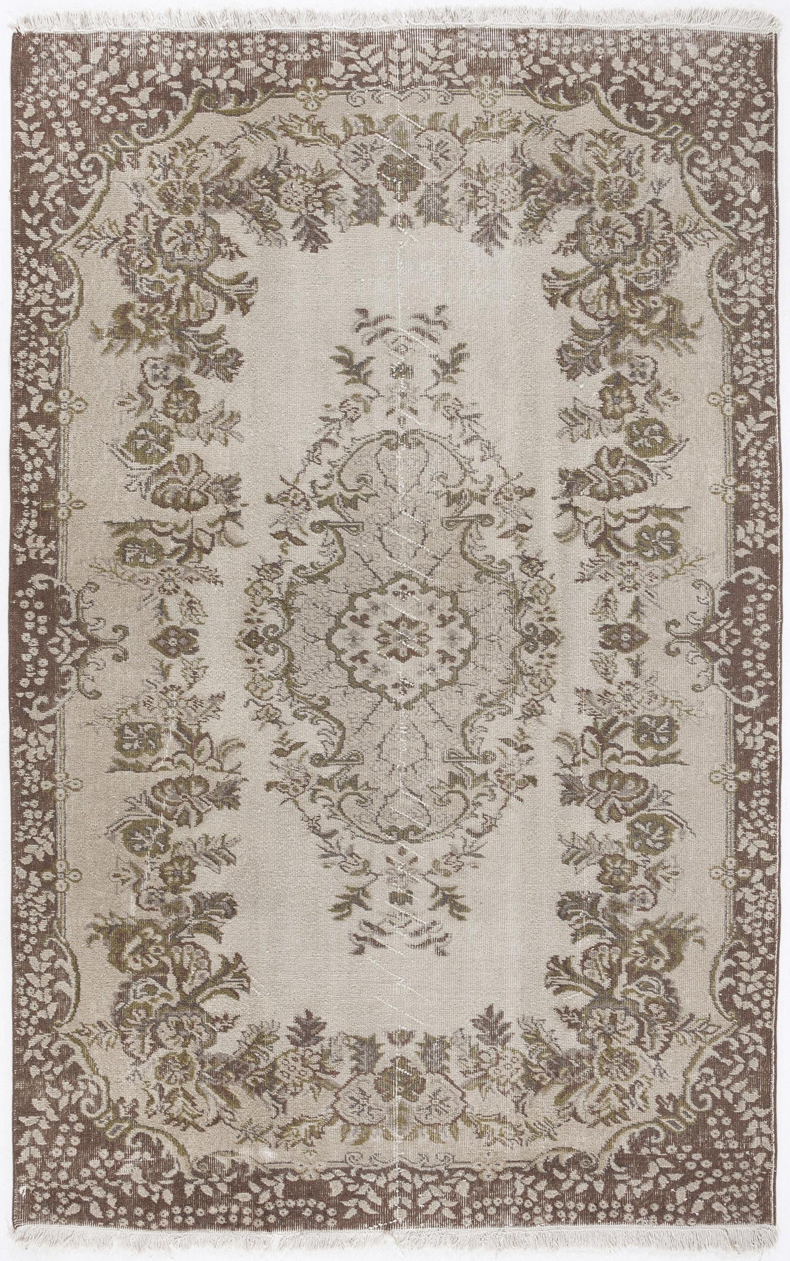 Movuor - Vintage Medallion Rug - 5'10 X 9'1