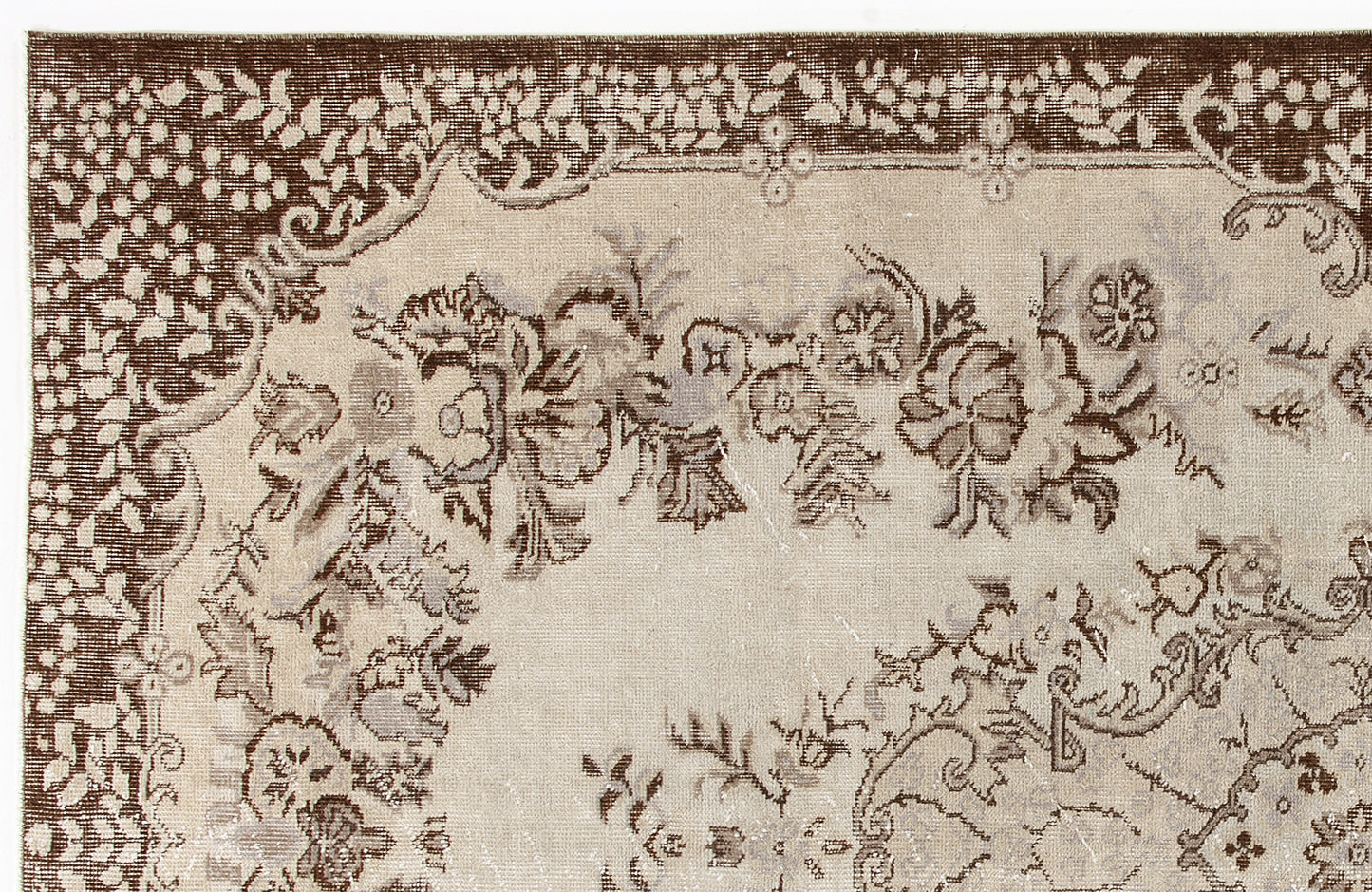 Kitama - Vintage Medallion Rug - 5'6 X 8'11