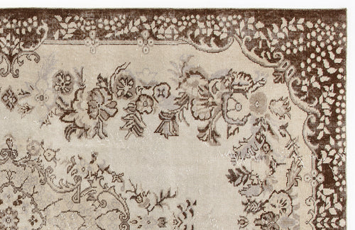 Load image 1 in gallery view. Kitama - Vintage Medallion Rug - 5'6 X 8'11