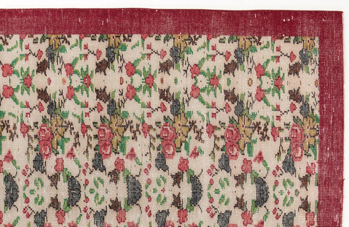 Load image 1 in gallery view. Veahuix - Vintage Floral Rug - 5'3 X 8'8