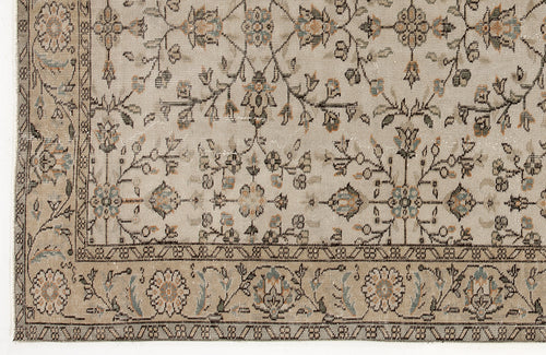 Load image 1 in gallery view. Lelura - Vintage Floral Rug - 5'5 X 9'0