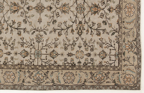 Load image 1 in gallery view. Lelura - Vintage Floral Rug - 5'5 X 9'0