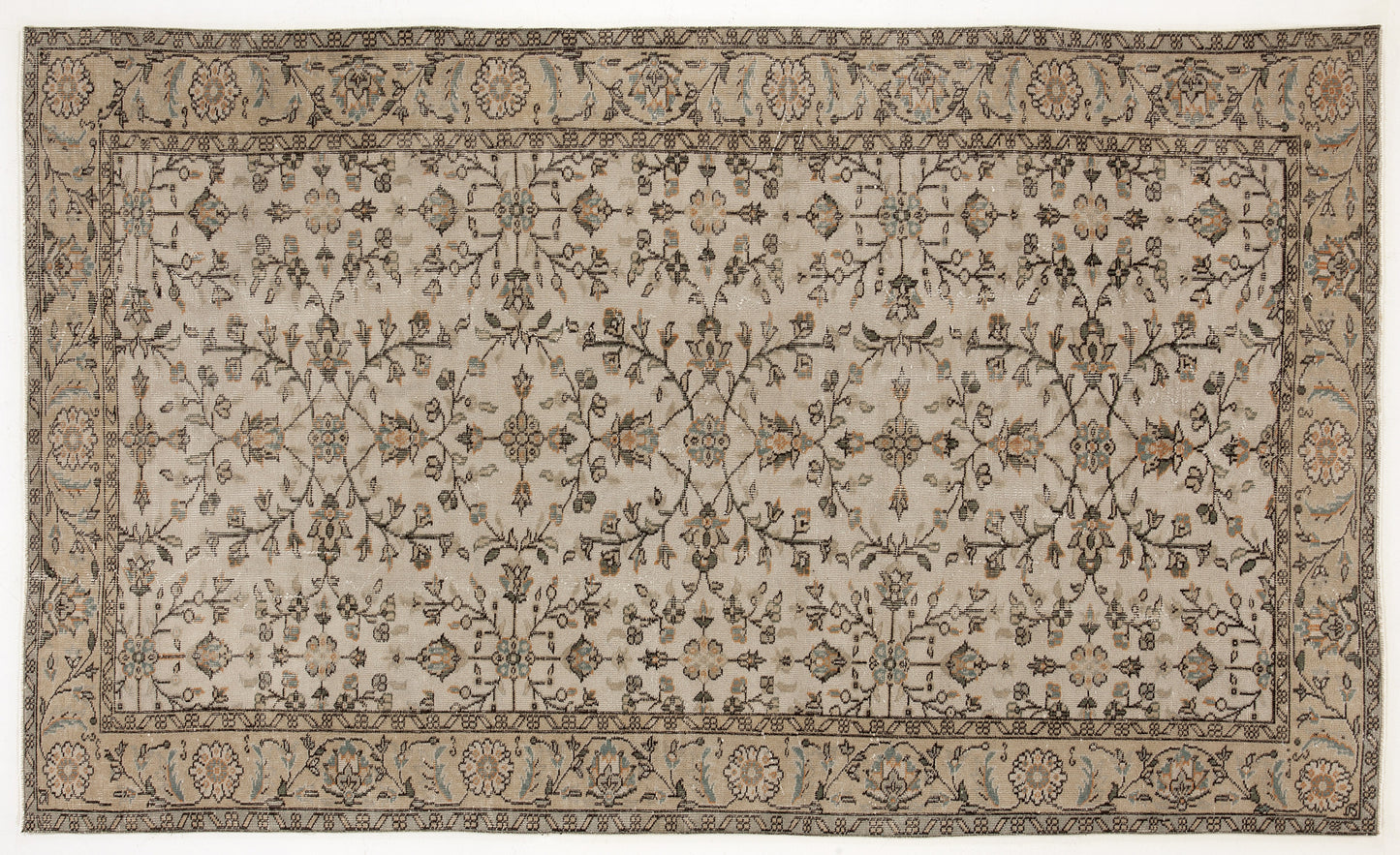 Lelura - Vintage Floral Rug - 5'5 X 9'0