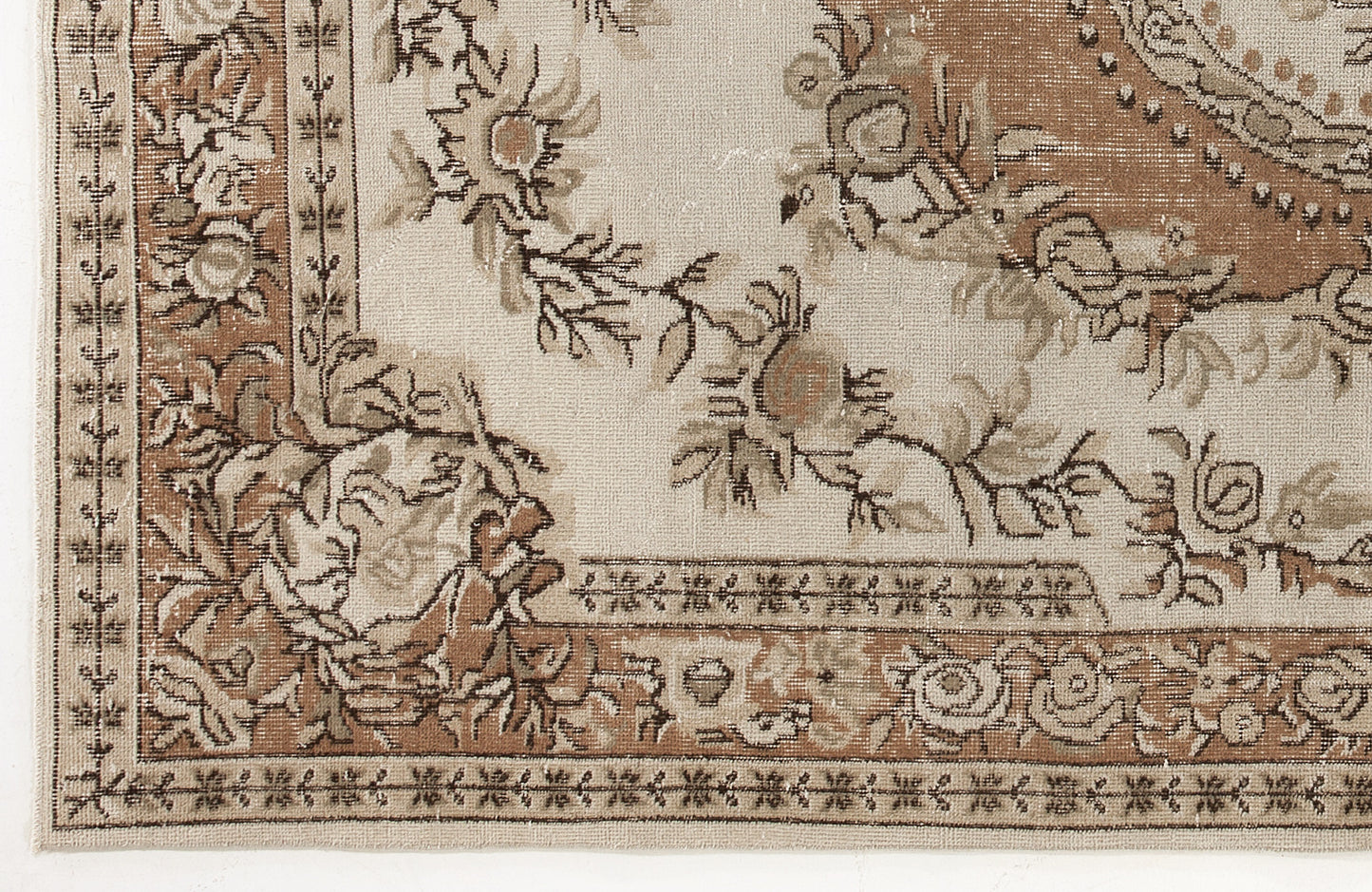Temada - Vintage Medallion Rug - 6'2 X 9'10