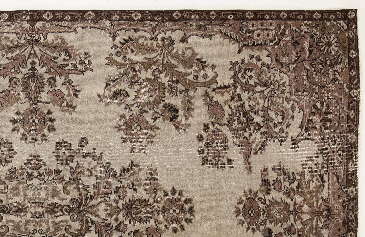 Gibion - Vintage Medallion Rug - 5'4 X 9'0