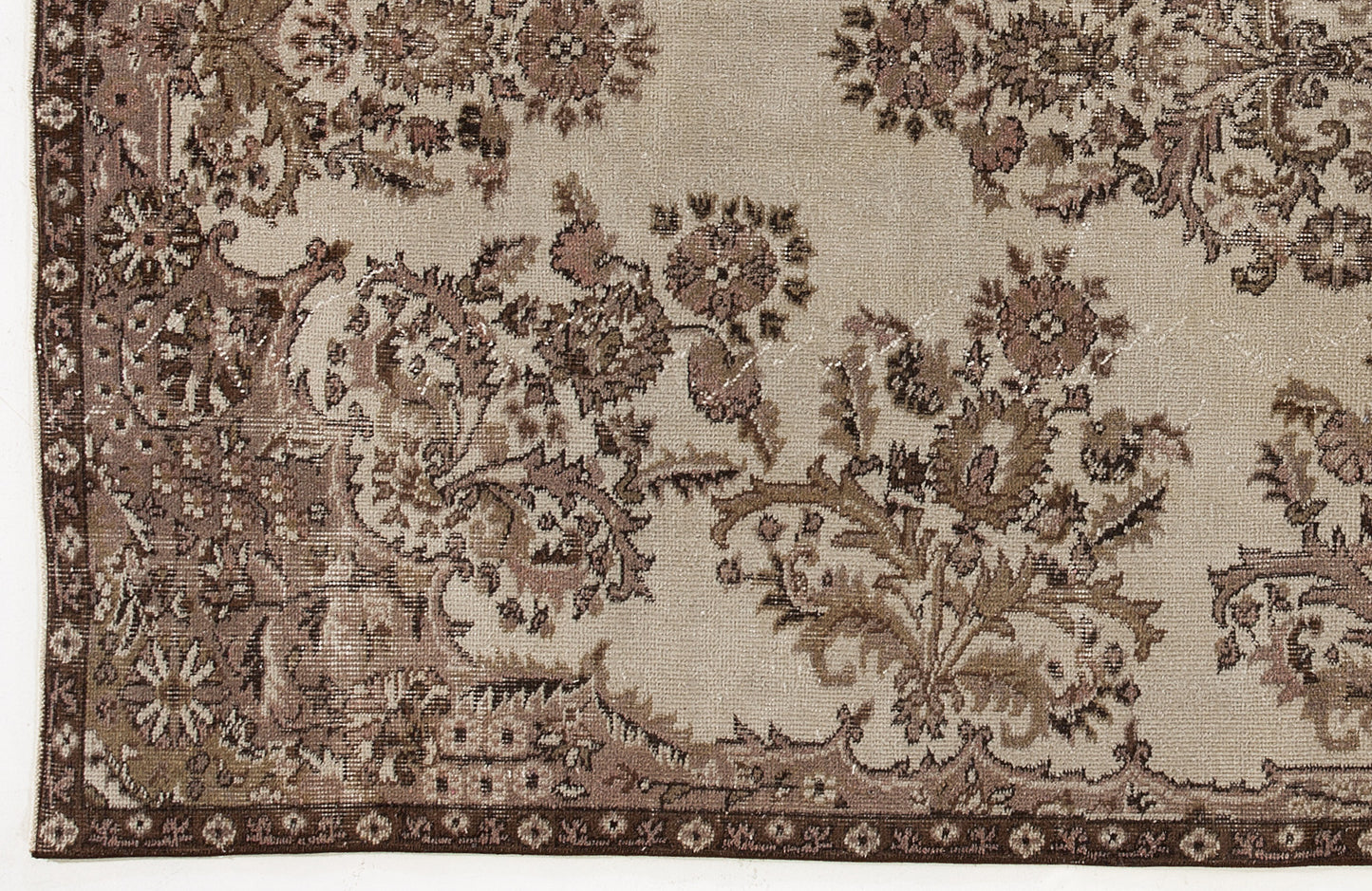 Gibion - Vintage Medallion Rug - 5'4 X 9'0