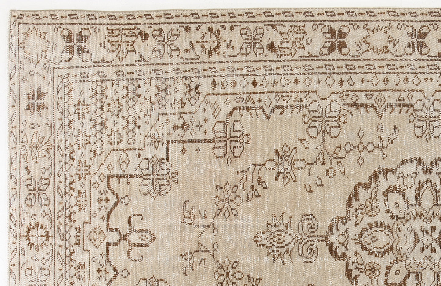 Kekera - Vintage Medallion Rug - 5'0 X 9'2