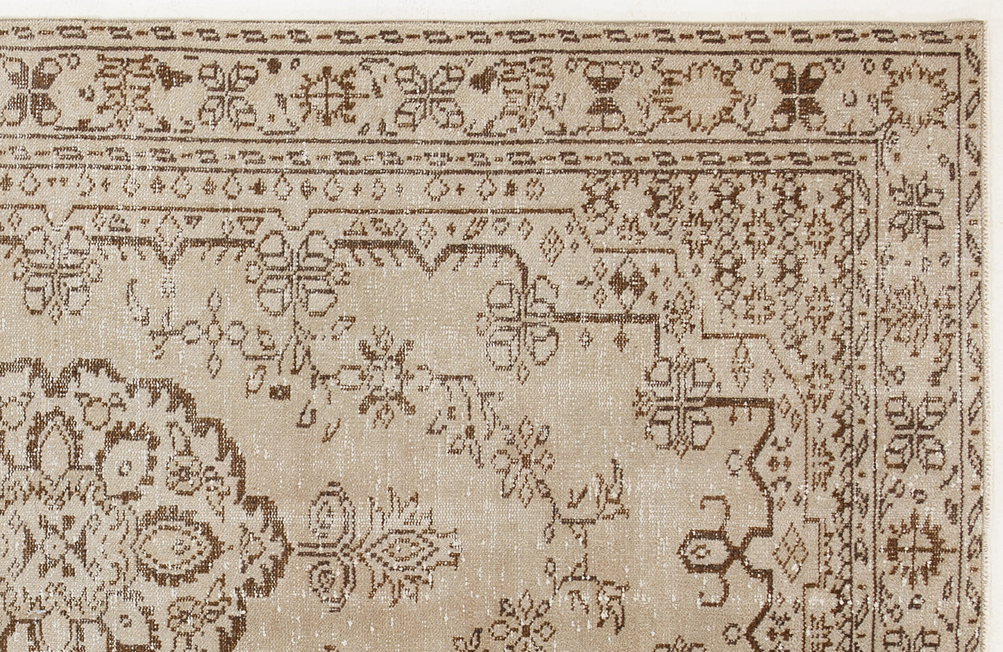 Kekera - Vintage Medallion Rug - 5'0 X 9'2