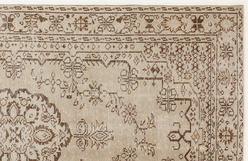 Load image 1 in gallery view. Kekera - Vintage Medallion Rug - 5'0 X 9'2