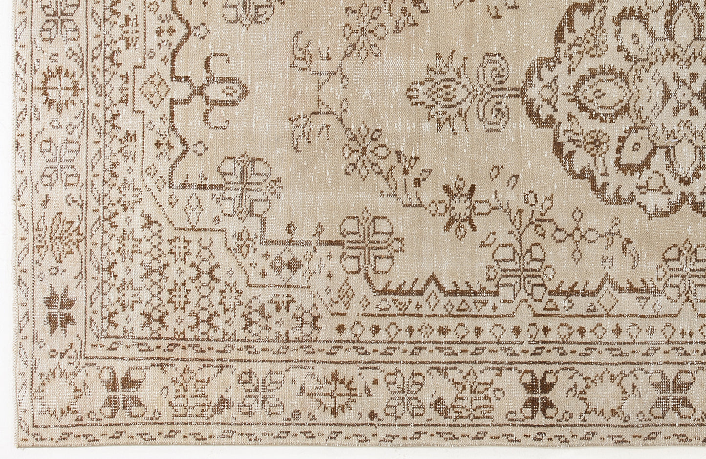Kekera - Vintage Medallion Rug - 5'0 X 9'2