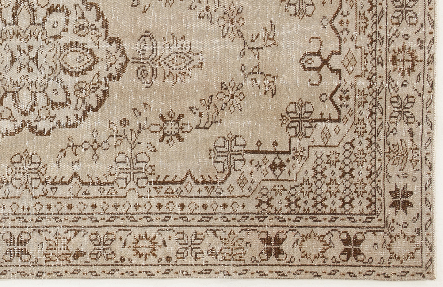 Kekera - Vintage Medallion Rug - 5'0 X 9'2