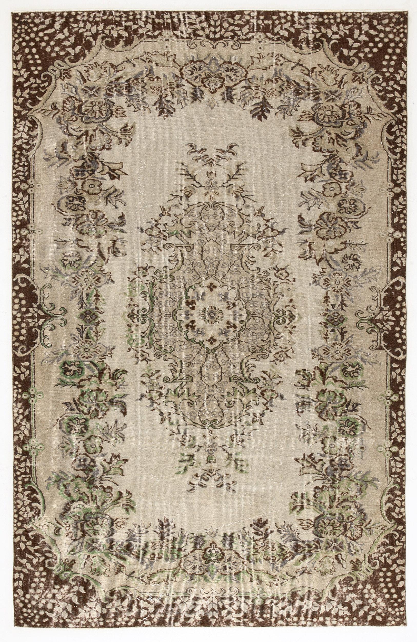 Temaos - Vintage Medallion Rug - 5'5 X 8'9