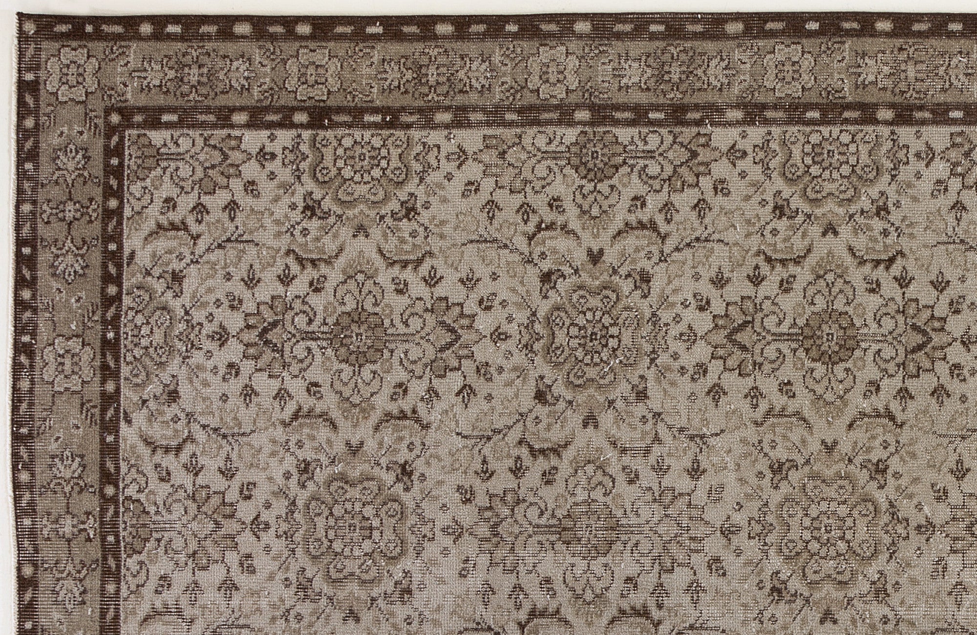 Brean - Vintage Floral Rug - 5'0 X 8'11