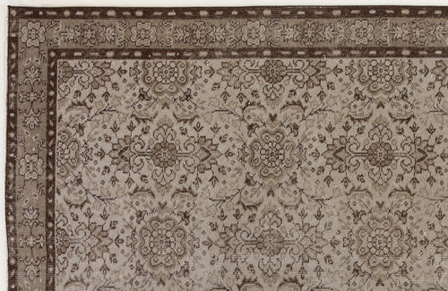 Load image 1 in gallery view. Brean - Vintage Floral Rug - 5'0 X 8'11