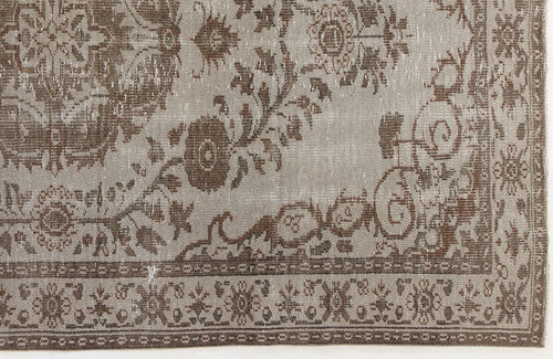 Load image 1 in gallery view. Gauhoan - Vintage Medallion Rug - 5'3 X 8'10