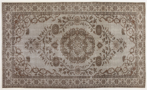 Load image 1 in gallery view. Gauhoan - Vintage Medallion Rug - 5'3 X 8'10
