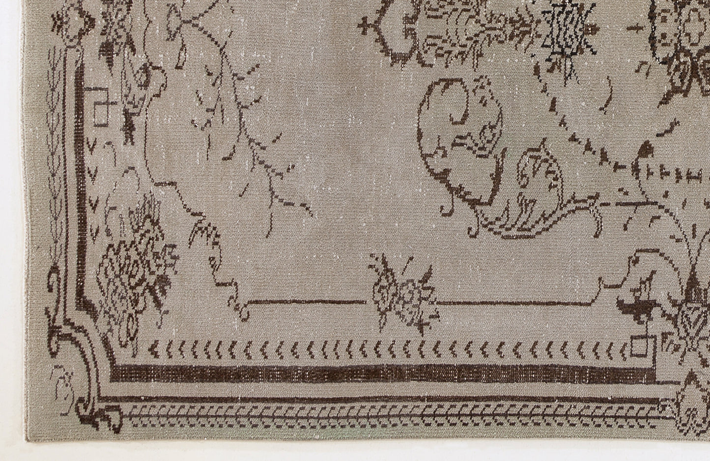 Diala - Vintage Medallion Rug - 5'7 X 9'0