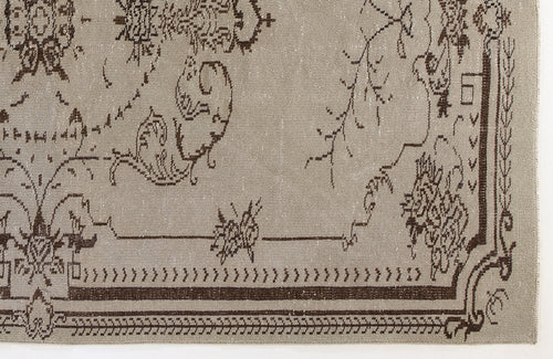 Bild 1 in Galerieansicht laden. Diala - Vintage Medallion Rug - 5'7 X 9'0