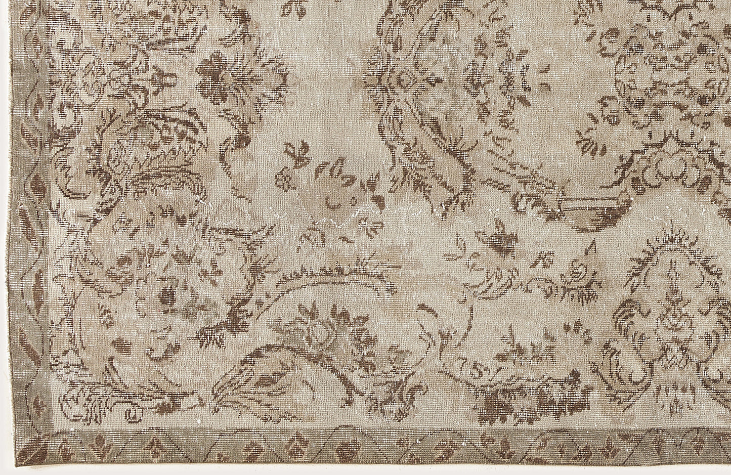 Sholela - Vintage Medallion Rug - 5'3 X 8'9