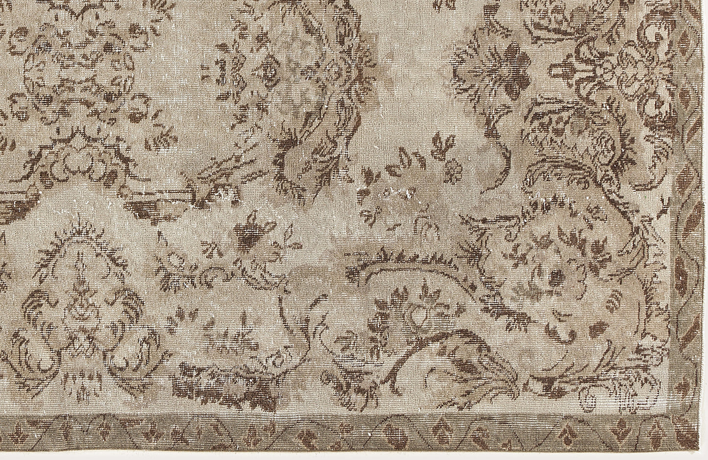 Sholela - Vintage Medallion Rug - 5'3 X 8'9