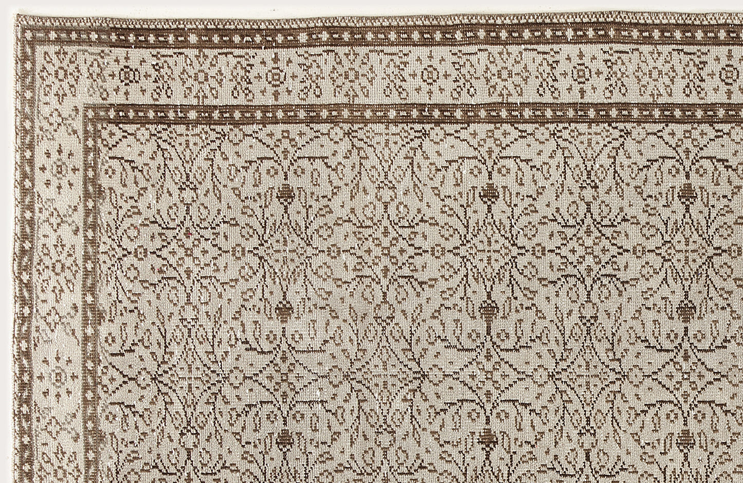 Shuis - Vintage Floral Rug - 4'11 X 9'0