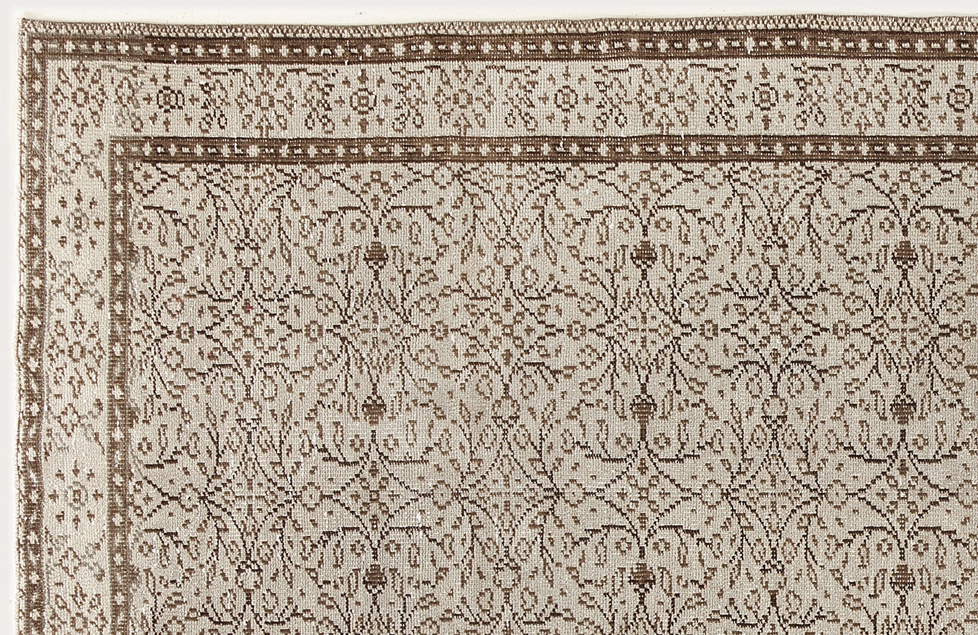 Shuis - Vintage Floral Rug - 4'11 X 9'0