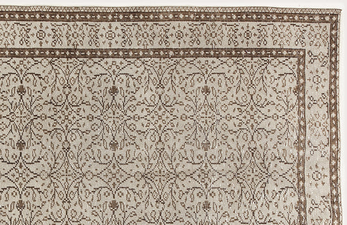 Load image 1 in gallery view. Shuis - Vintage Floral Rug - 4'11 X 9'0