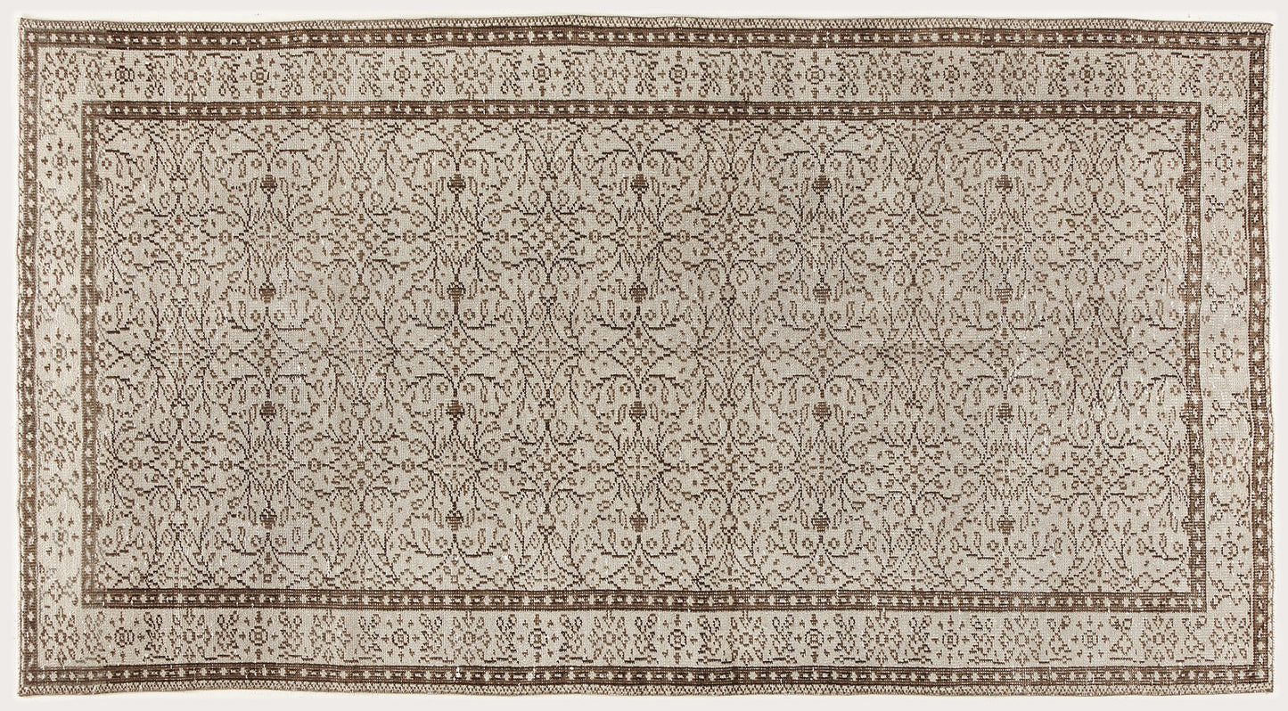 Shuis - Vintage Floral Rug - 4'11 X 9'0