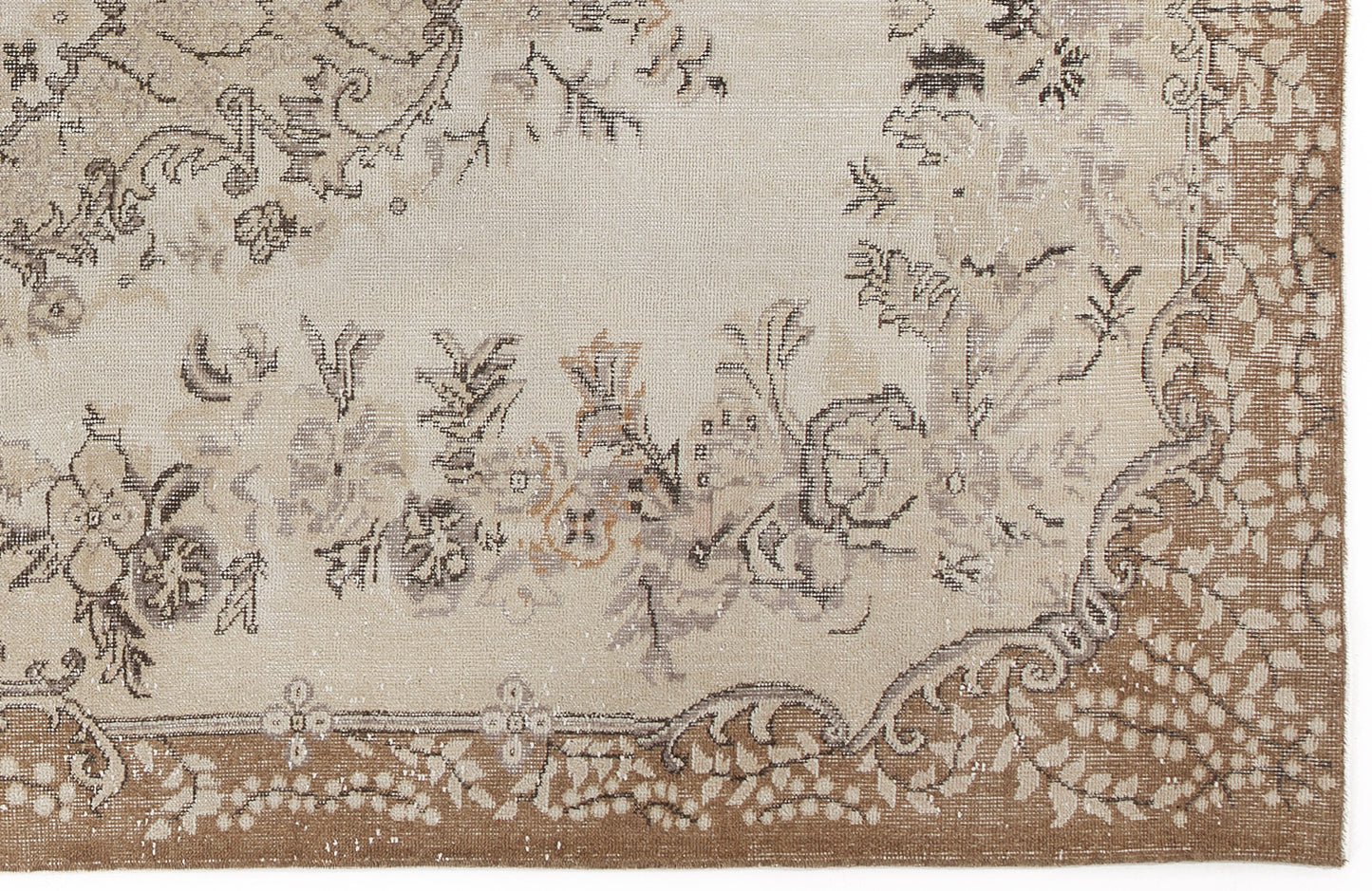 Bluhesa - Vintage Medallion Rug - 6'1 X 9'10