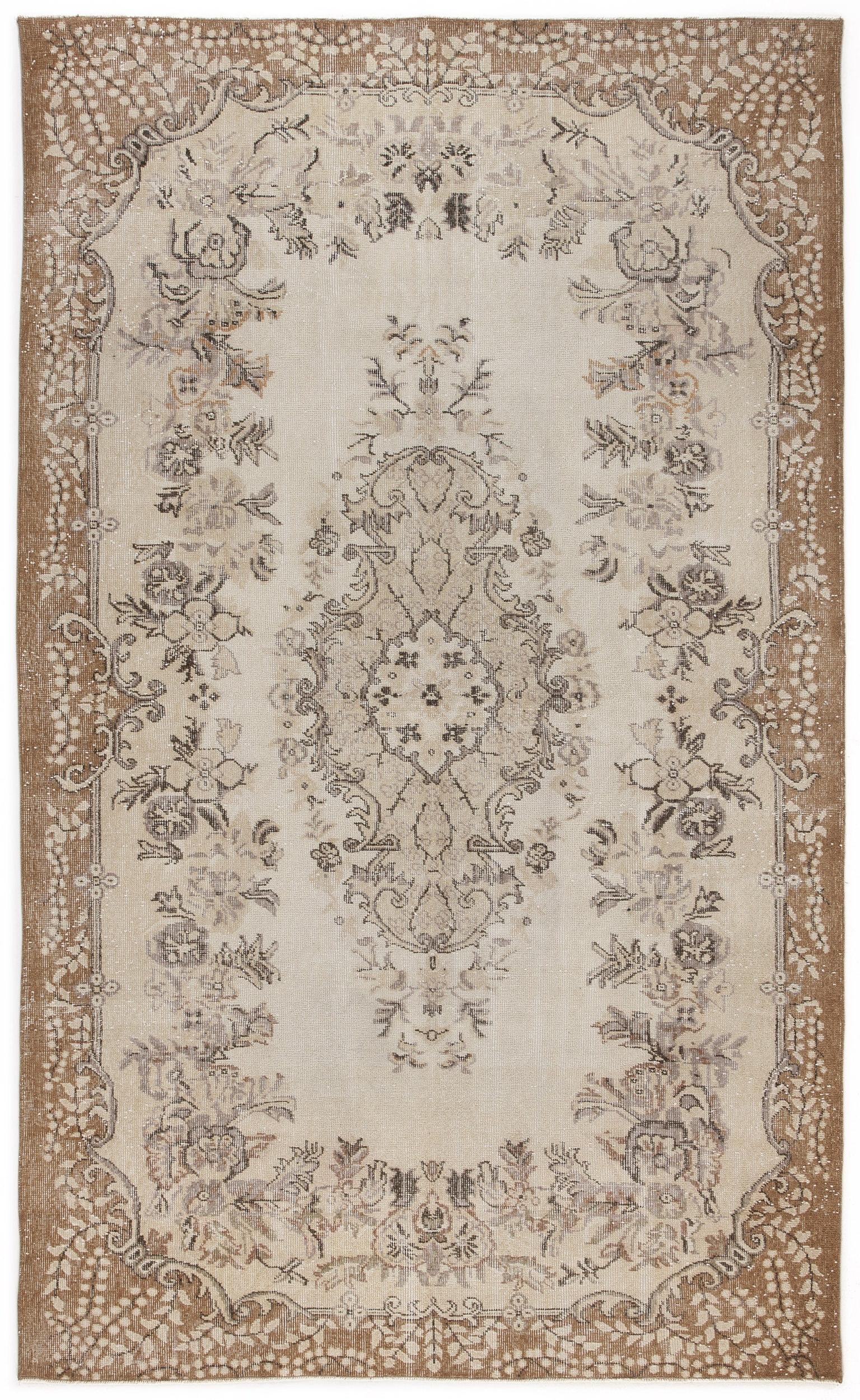Bluhesa - Vintage Medallion Rug - 6'1 X 9'10