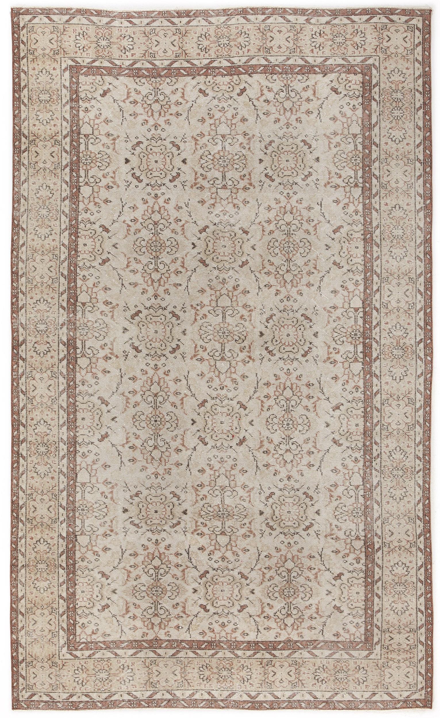 Freguen - Vintage Floral Rug - 5'8 X 9'5