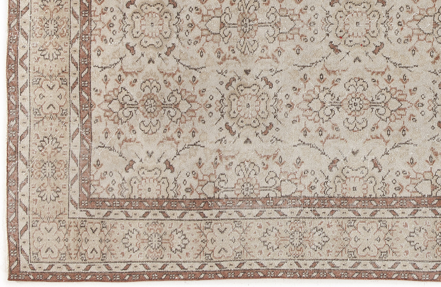 Freguen - Vintage Floral Rug - 5'8 X 9'5