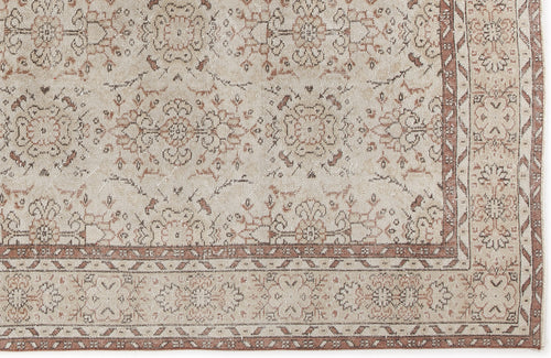 Load image 1 in gallery view. Freguen - Vintage Floral Rug - 5'8 X 9'5