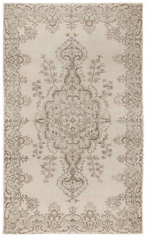 Load image 1 in gallery view. Praen - Vintage Medallion Rug - 5'8 X 9'3