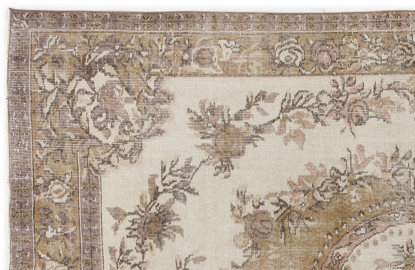 Sakeix - Vintage Medallion Rug - 5'10 X 9'9