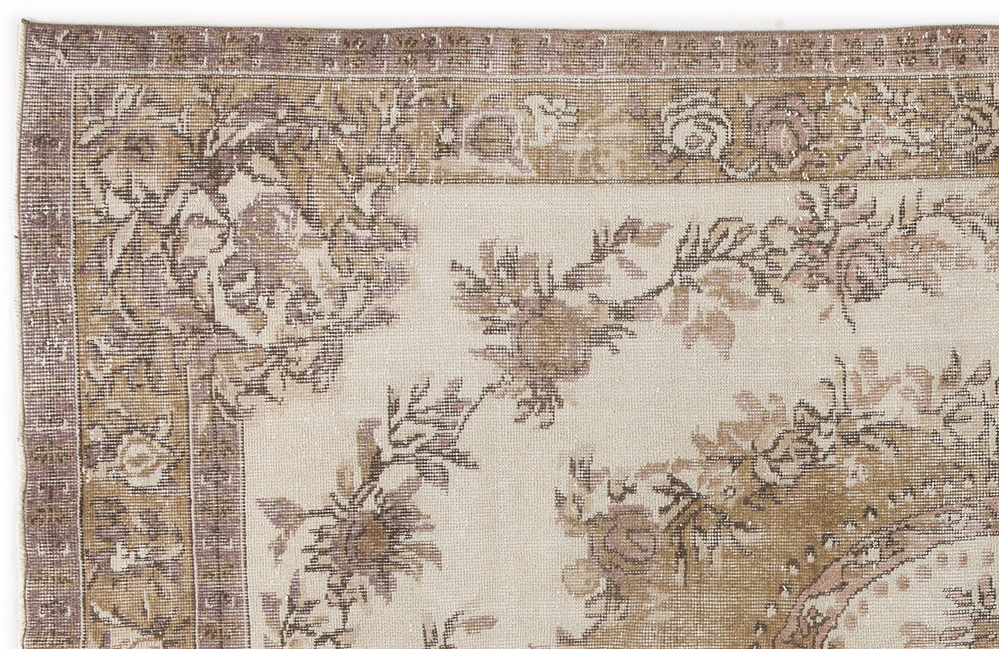 Sakeix - Vintage Medallion Rug - 5'10 X 9'9