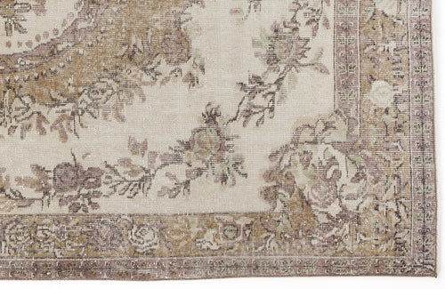 Load image 1 in gallery view. Sakeix - Vintage Medallion Rug - 5'10 X 9'9