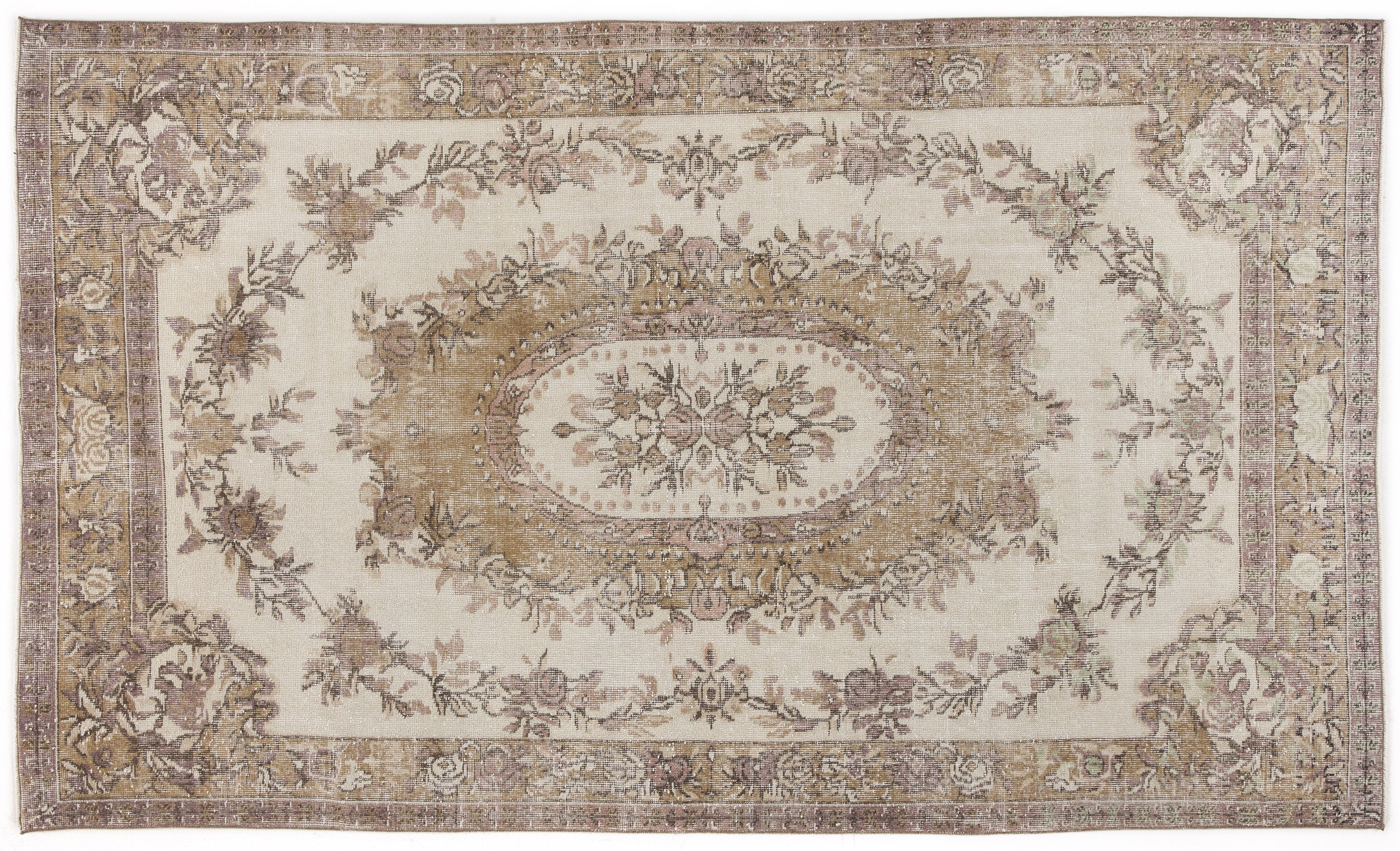 Sakeix - Vintage Medallion Rug - 5'10 X 9'9