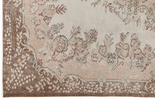 Load image 1 in gallery view. Visuva - Vintage Medallion Rug - 6'2 X 9'5