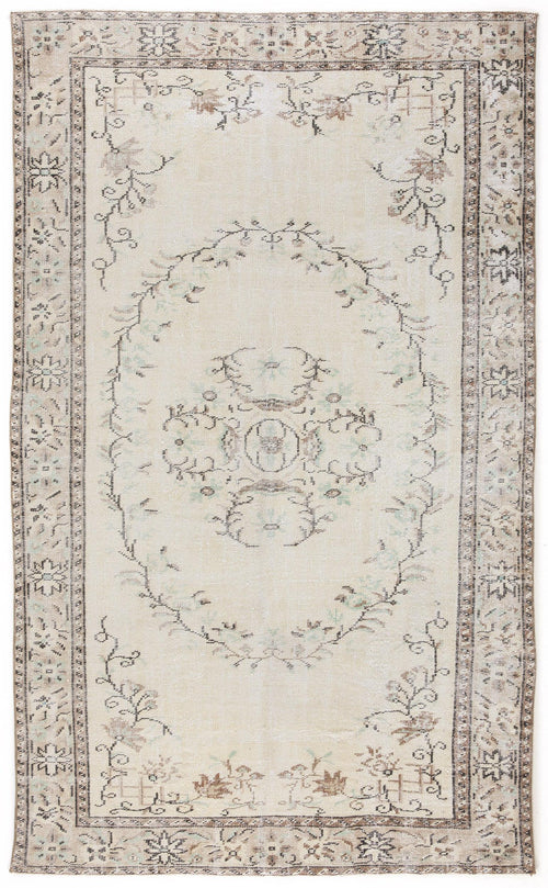 Load image 1 in gallery view. Clemias - Vintage Medallion Rug - 5'10 X 9'9