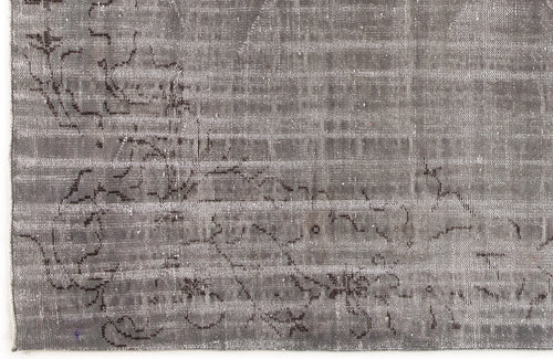 Bild 1 in Galerieansicht laden. Rorosa - Vintage Distressed Rug - 5'8 X 10'0