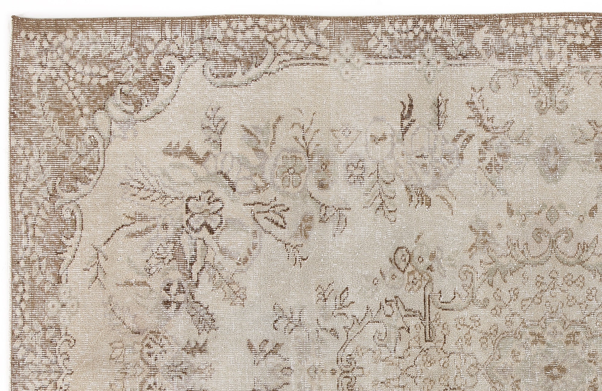 Horuar - Vintage Medallion Rug - 5'5 X 8'8