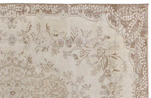 Load image 1 in gallery view. Horuar - Vintage Medallion Rug - 5'5 X 8'8