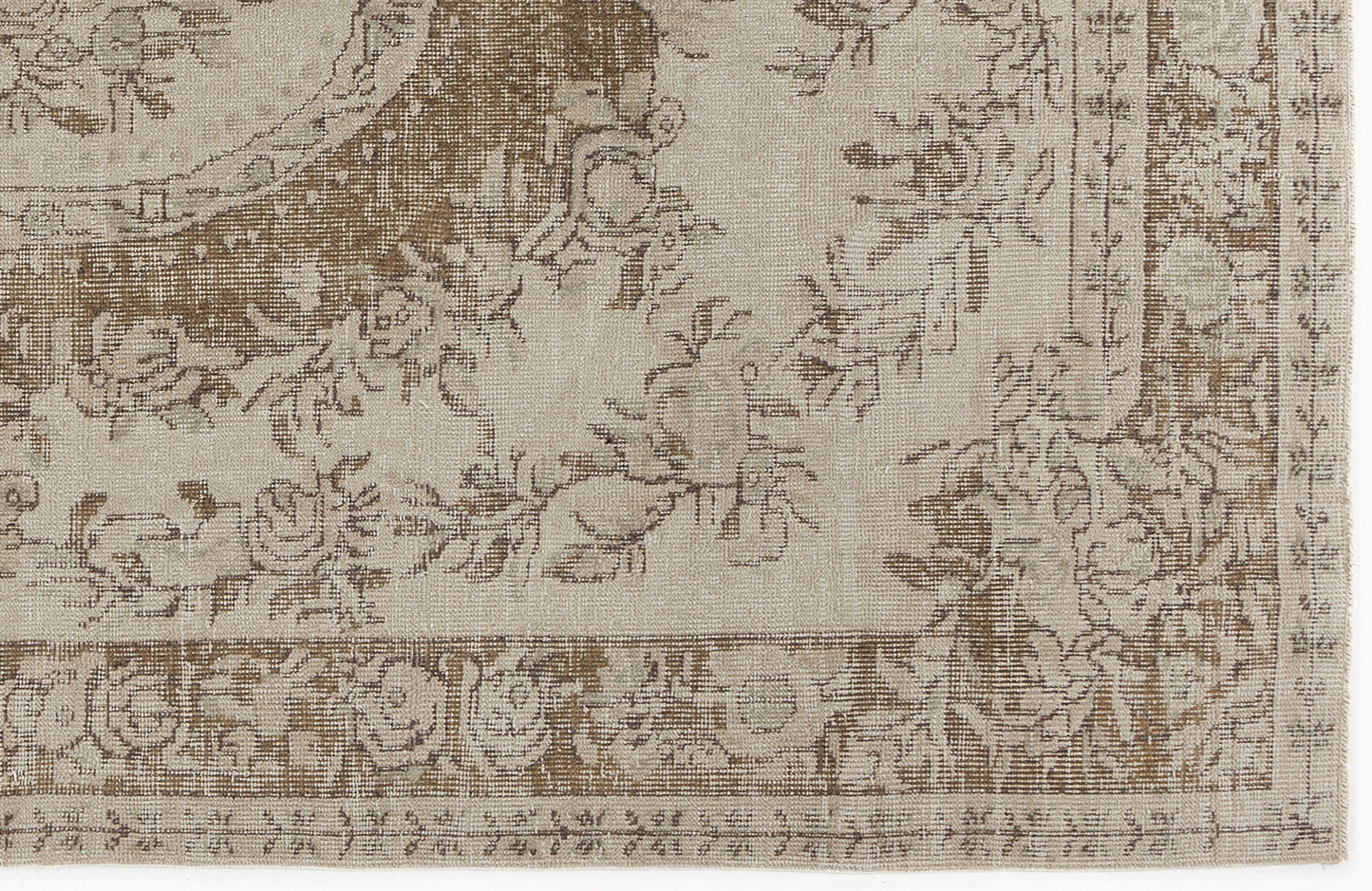 Thetaix - Vintage Medallion Rug - 6'1 X 9'3