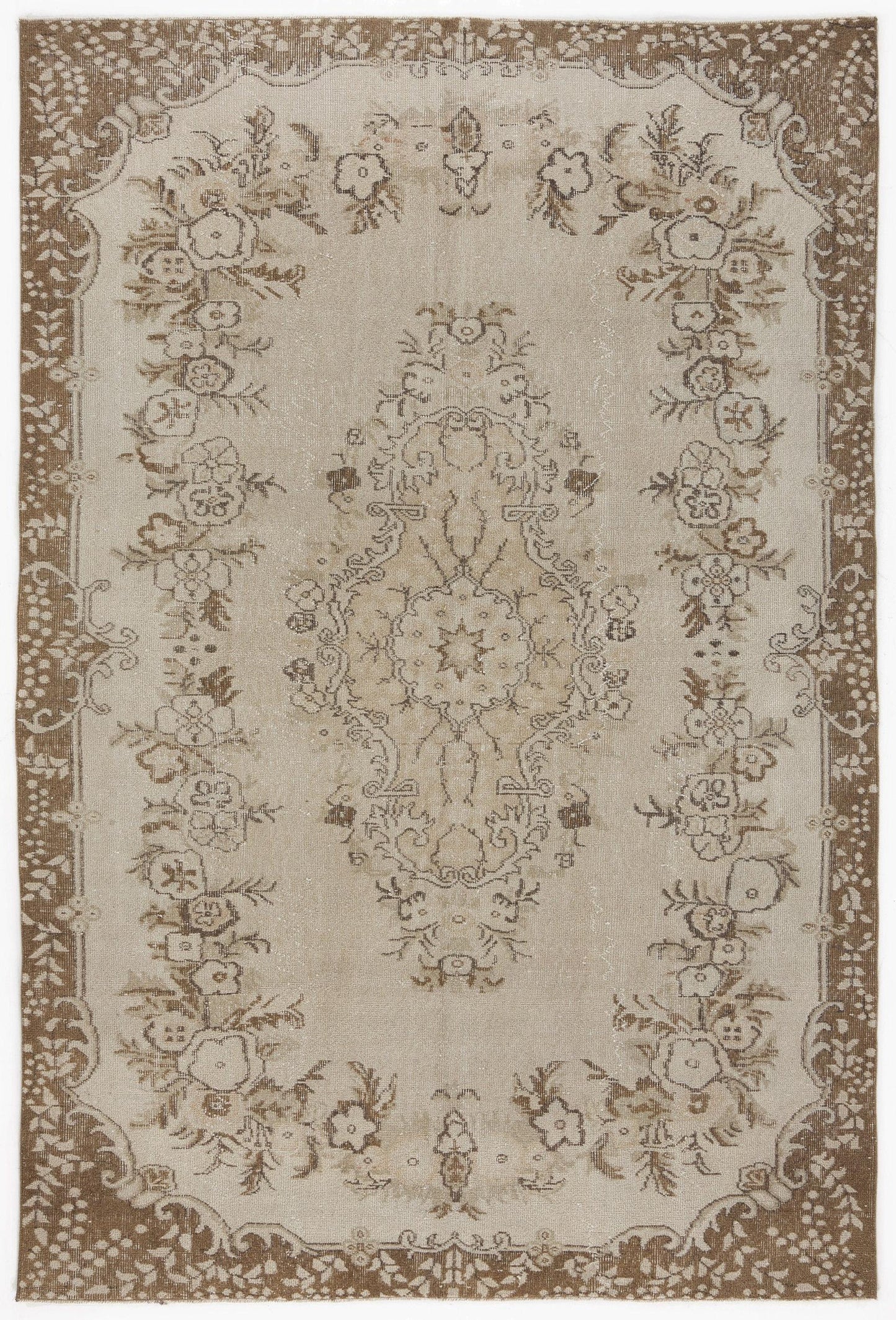 Kegena - Vintage Medallion Rug - 6'1 X 9'1