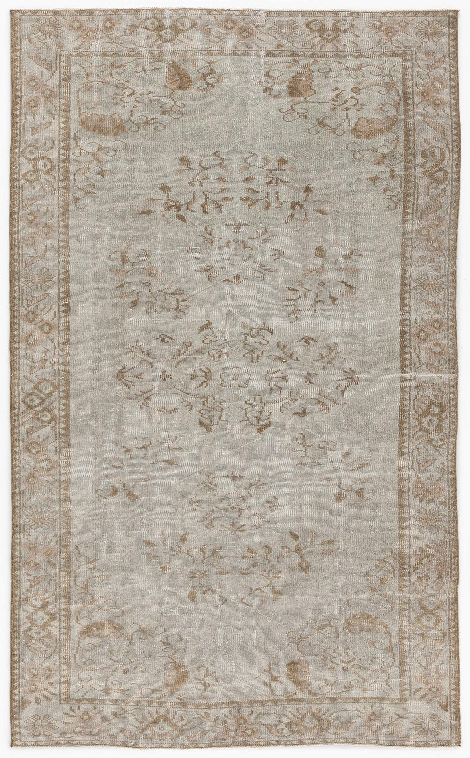 Mobeos - Vintage Floral Rug - 5'3 X 8'8