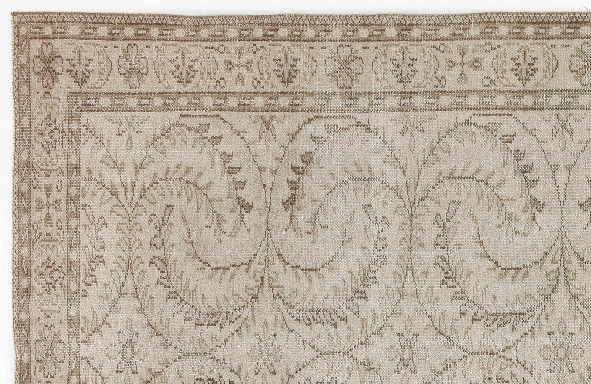 Cekala - Vintage Floral Rug - 5'4 X 8'11