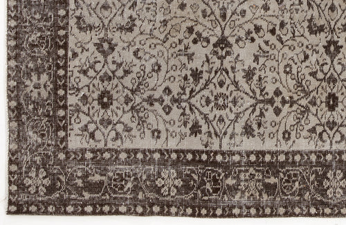 Load image 1 in gallery view. Pranuyn - Vintage Floral Rug - 5'2 X 8'5